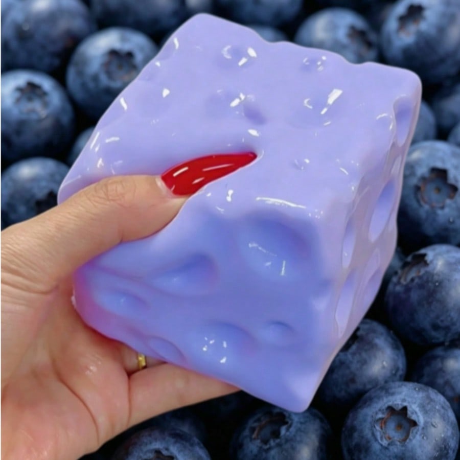 Party Games Ideas - Neues Blaubeer-Käsekuchen-Squishy-Spielzeug, weich, langsam rückfedernd, Textur-Stressabbau-Ball,
