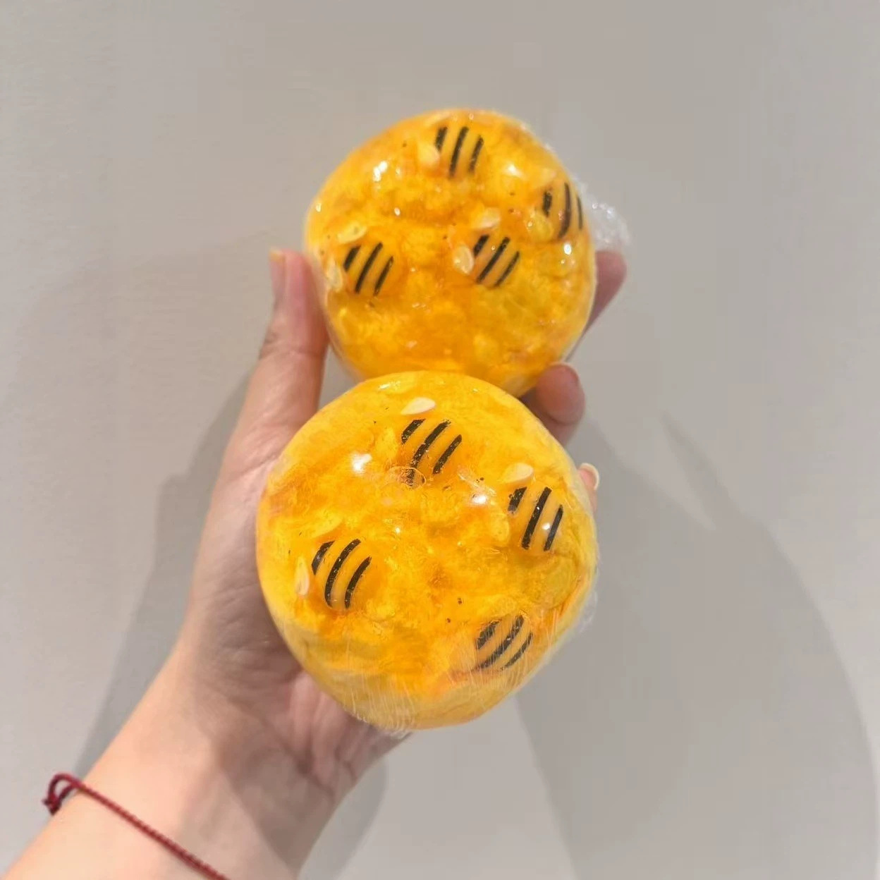 Knuspriger Honigglas-Ball, Que – Party Games Ideas Bewertung und Preis